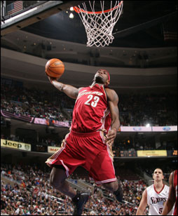 LeBron James dunk 
